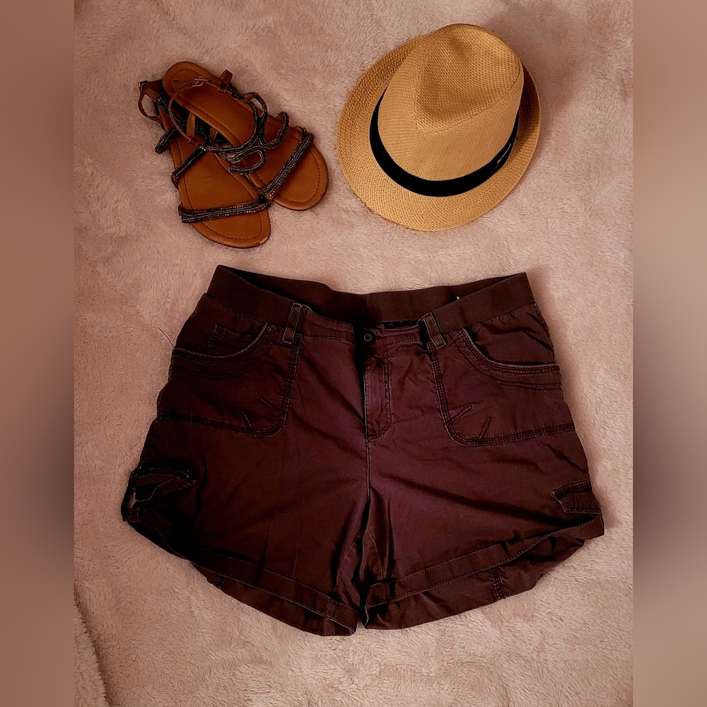 Maurices Olive Cargo Shorts